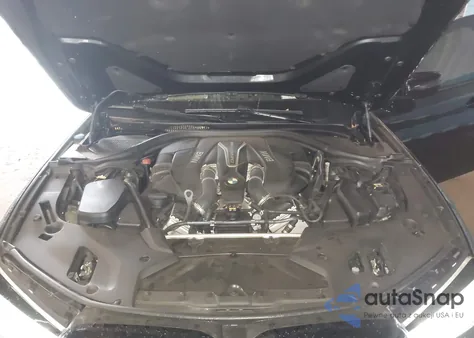 2018 BMW M550I xDrive из США, поврежденный, VIN WBAJB9C56JG464183